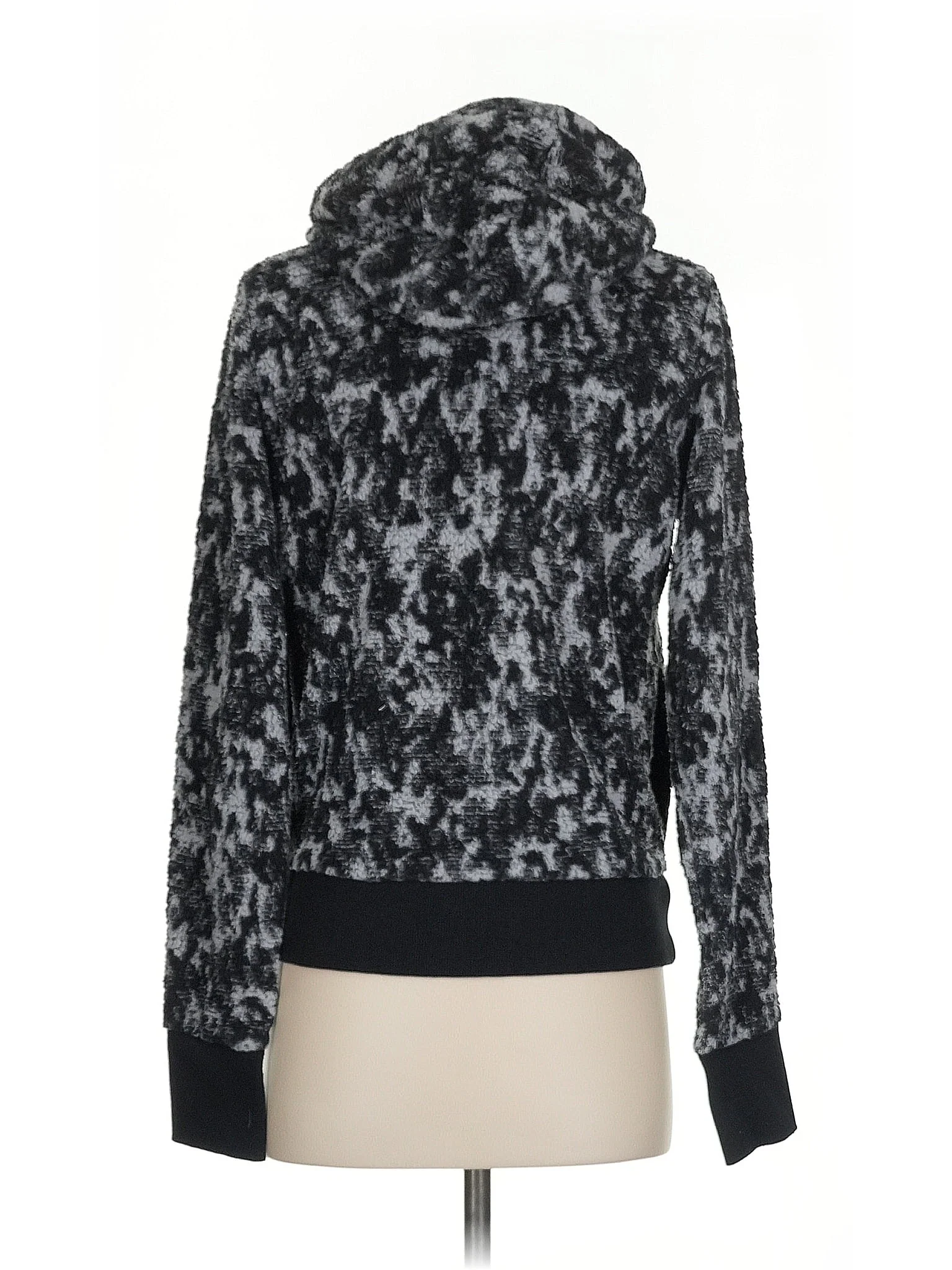 Fleece - Image 2