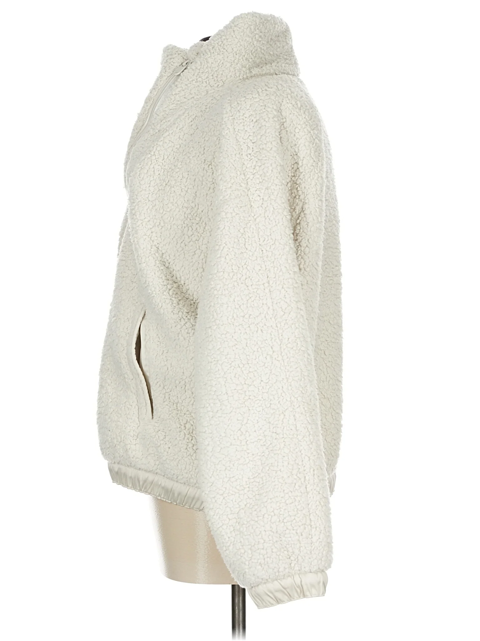 Fleece - Image 4