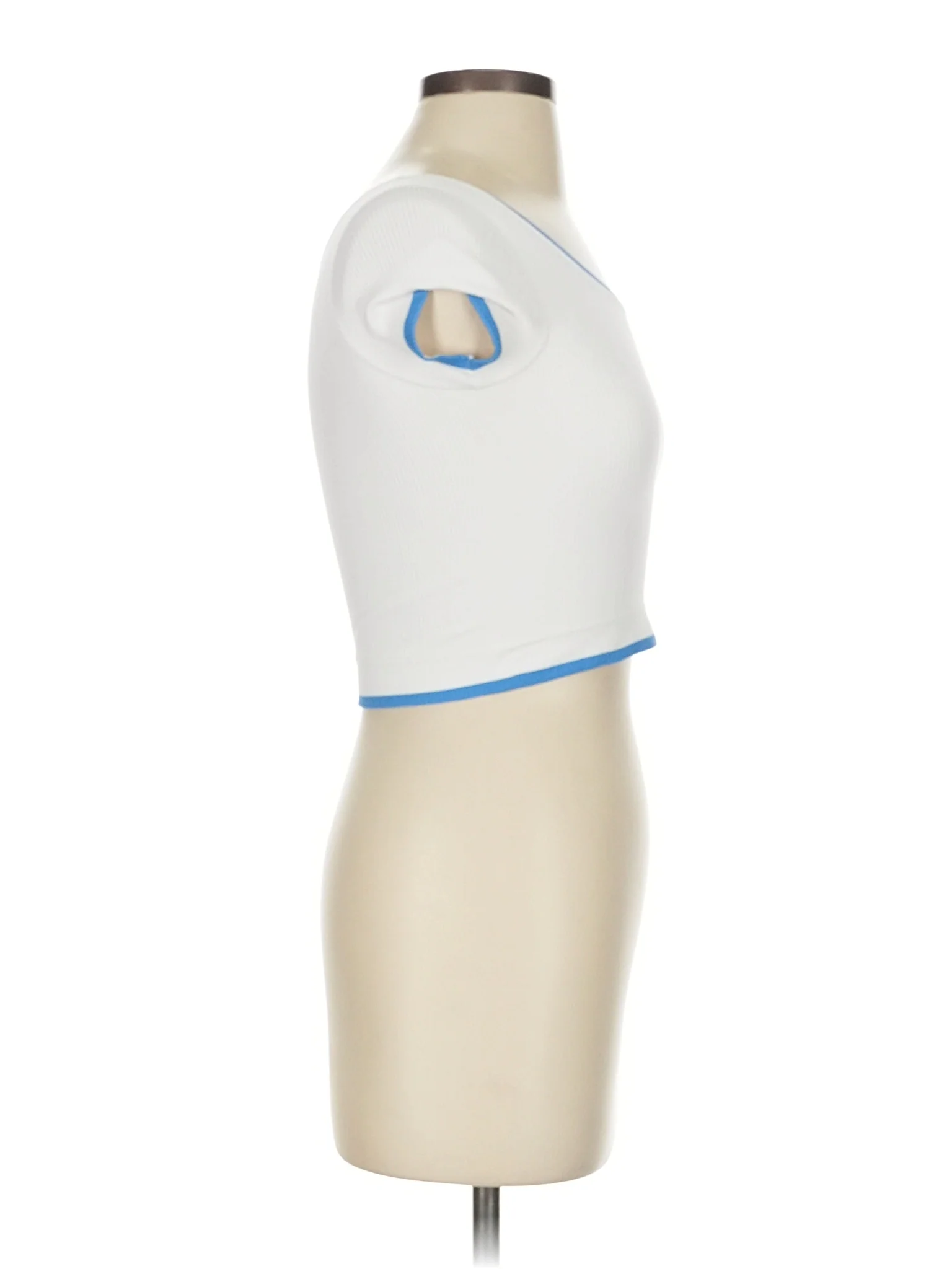 Sleeveless T Shirt - Image 3